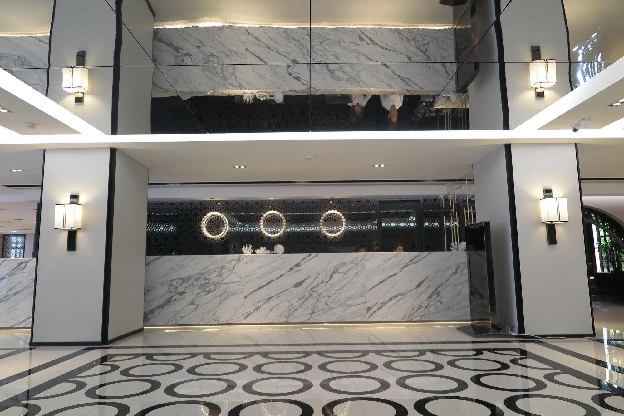 Pearl Hotel Пхукет Экстерьер фото